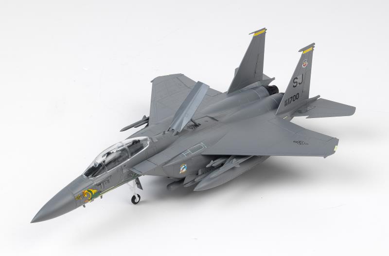 Academy 1/72 USAF F-15E "333rd Fighter Squadron"