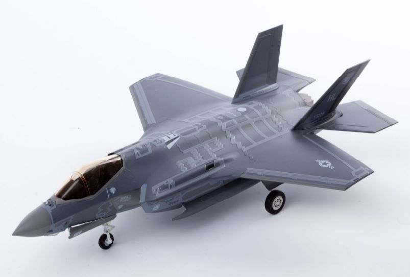 Academy 1/72 F-35A "Seven Nation Air Force"