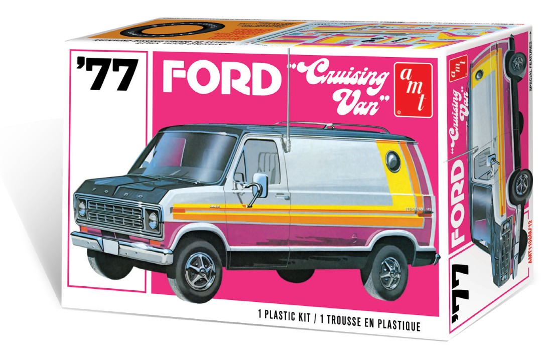 AMT 1977 Ford Cruising Van 1/25 Model Kit (Level 2)