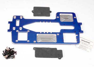 Traxxas Chassis, 7075-T6 billet machined aluminum (4mm) (blue)/